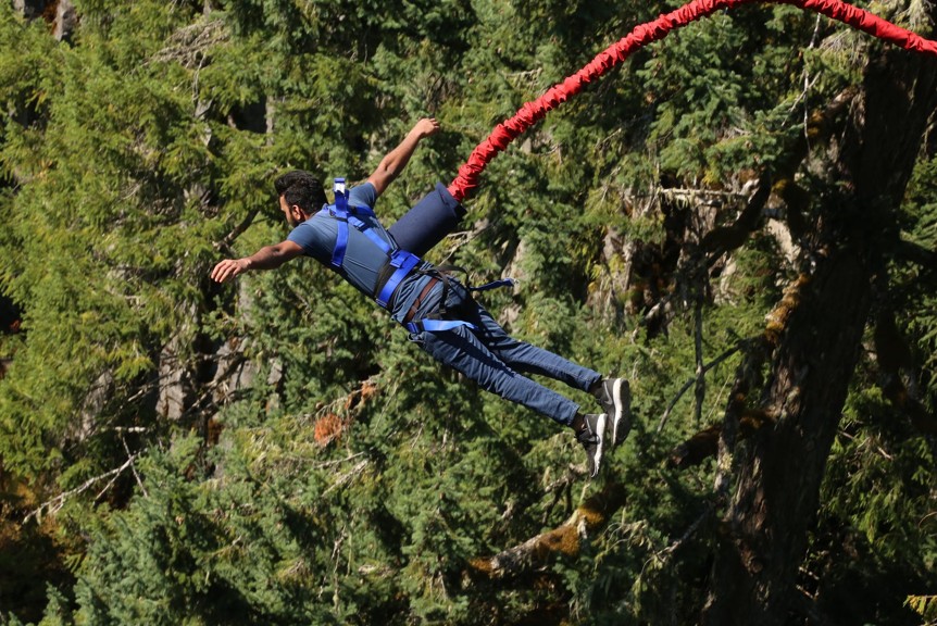 saut élastique autour de Pau